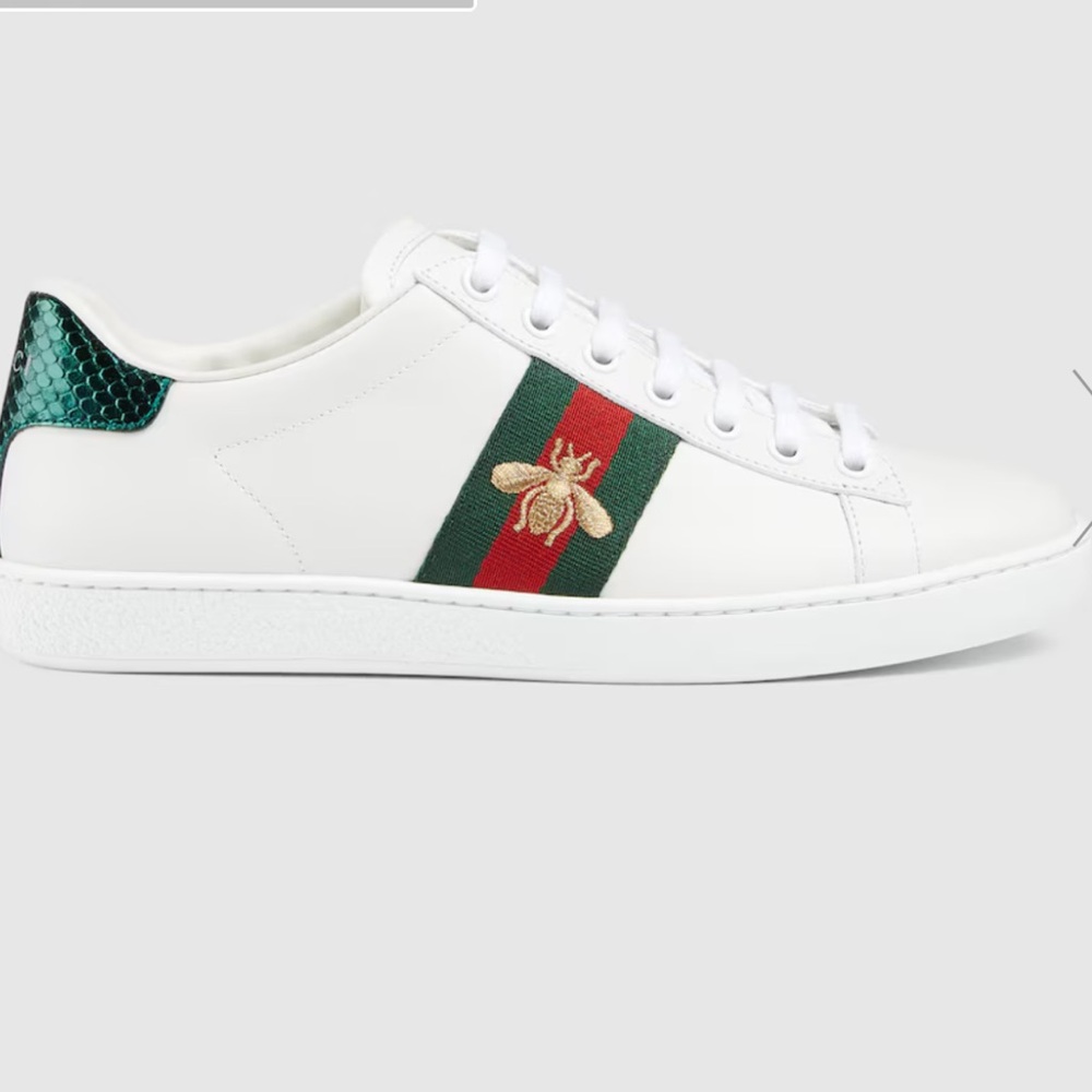 WOMEN'S GUCCI ACE SNEAKER WITH BEE with box and twodusy bage/excellent condition